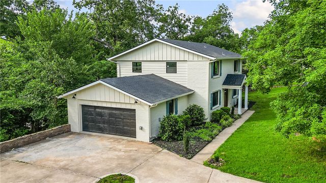 1801 Kimberly Place, Bentonville, AR 72712