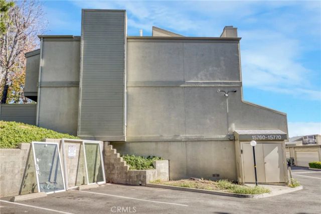 15760 Midwood, Granada Hills, CA 91344