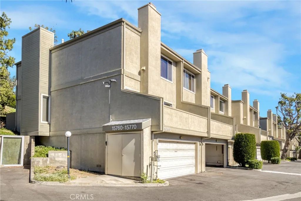 15760 Midwood, Granada Hills, CA 91344