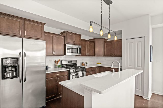 671 Anchorage Court, Pingree Grove, IL 60140