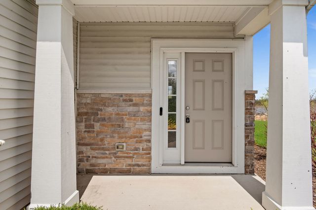 671 Anchorage Court, Pingree Grove, IL 60140