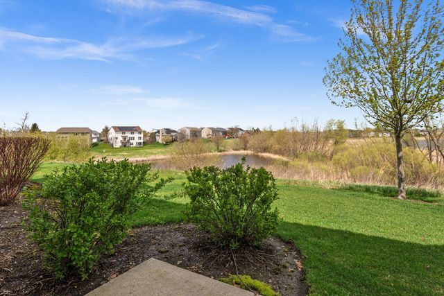 671 Anchorage Court, Pingree Grove, IL 60140