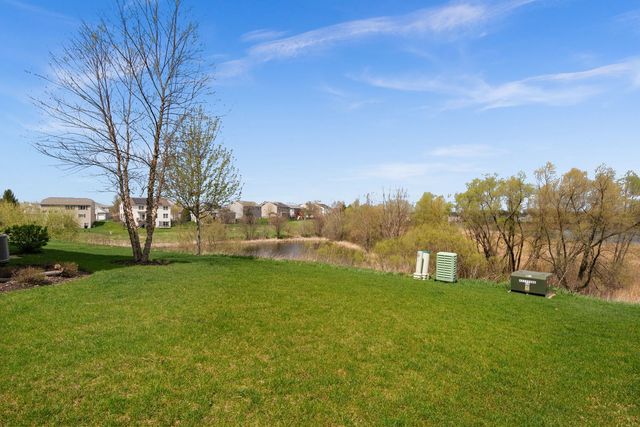 671 Anchorage Court, Pingree Grove, IL 60140