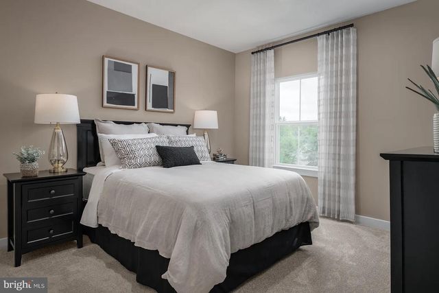 8249 WILLOWBEND TURN, Manassas, VA 20109