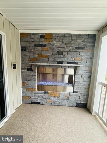 8249 WILLOWBEND TURN, Manassas, VA 20109