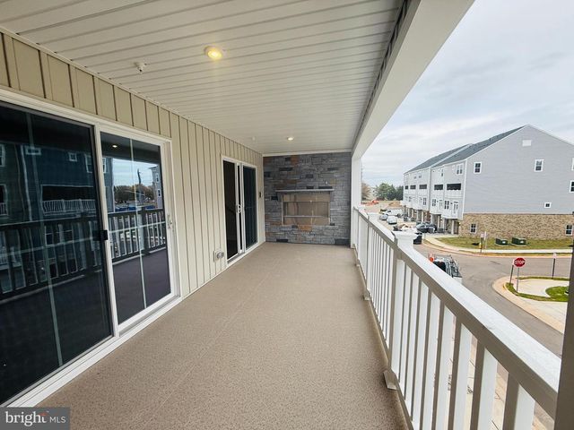 8249 WILLOWBEND TURN, Manassas, VA 20109