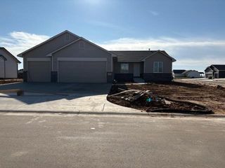 10902 W Sondra St, Maize, KS 67101