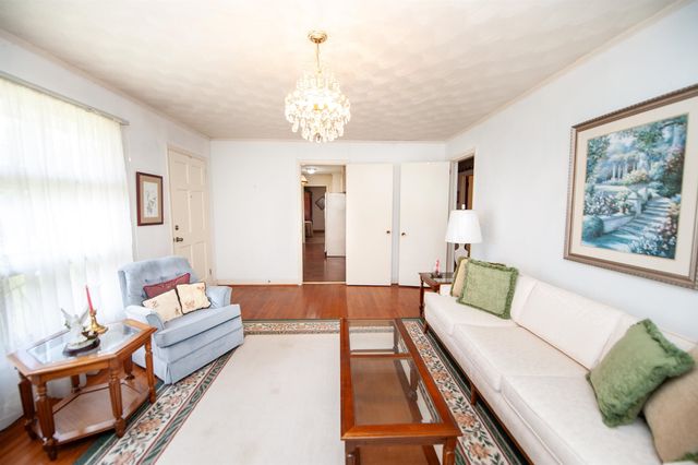 607 Vanney Circle, Boiling Springs, SC 29316