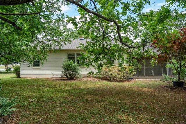 607 Vanney Circle, Boiling Springs, SC 29316