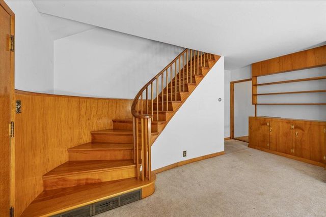 334 NW Scenic Drive, Grants Pass, OR 97526