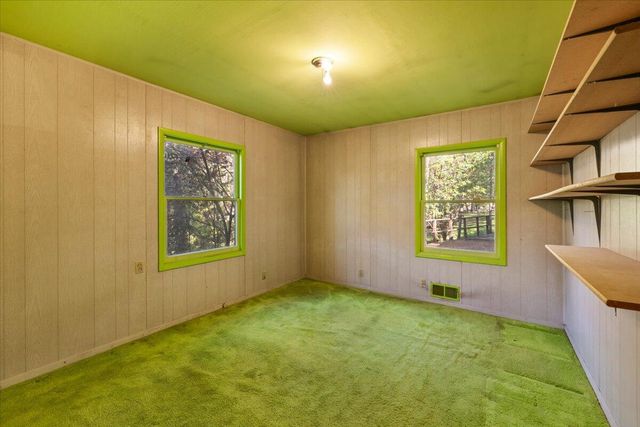 334 NW Scenic Drive, Grants Pass, OR 97526