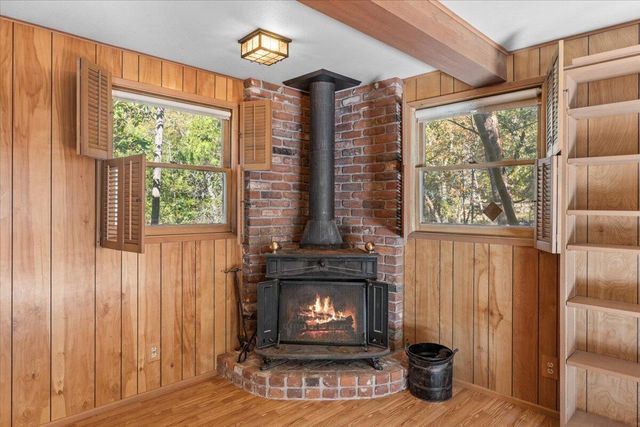 334 NW Scenic Drive, Grants Pass, OR 97526