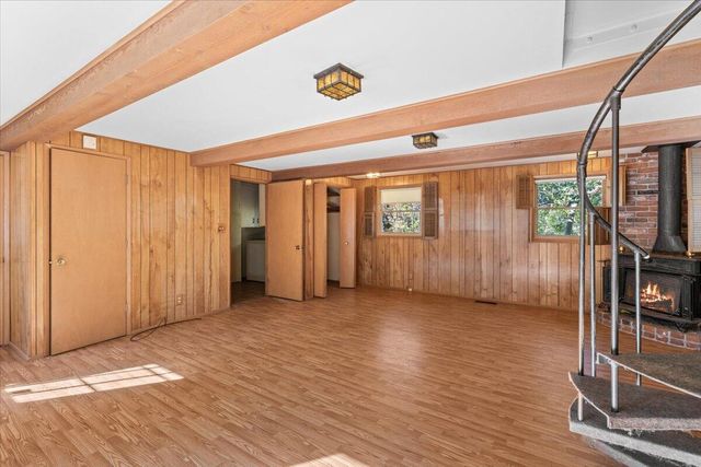 334 NW Scenic Drive, Grants Pass, OR 97526