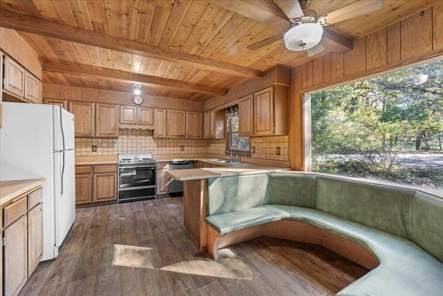 334 NW Scenic Drive, Grants Pass, OR 97526