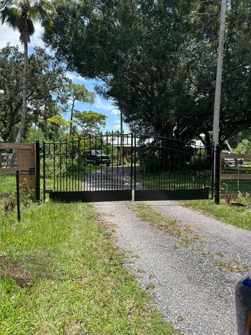 3208 A Road, Loxahatchee Groves, FL 33470
