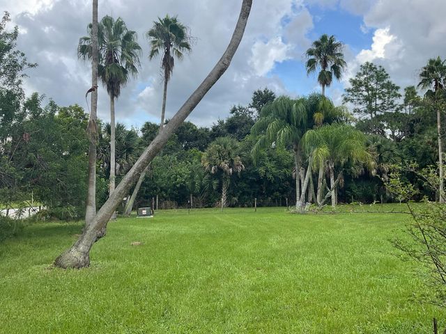 3208 A Road, Loxahatchee Groves, FL 33470
