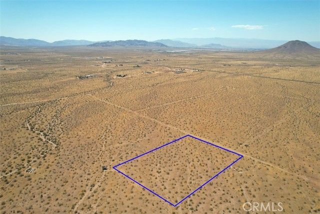 6 Kimshew Street, Apple Valley, CA 92307