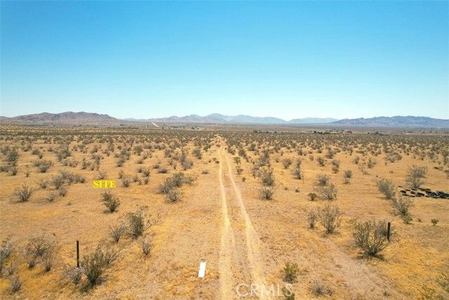 6 Kimshew Street, Apple Valley, CA 92307