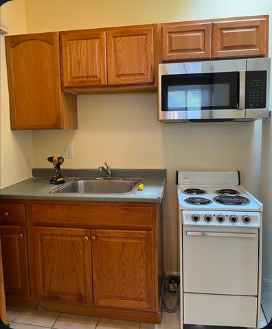 1686 Massachusetts Ave A, Cambridge, MA 02138