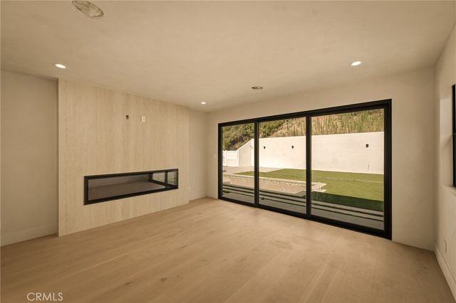 17000 Escalon, Encino, CA 91436