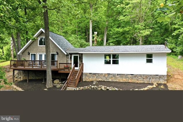 557 GOLDEN RUSSET DR, Linden, VA 22642
