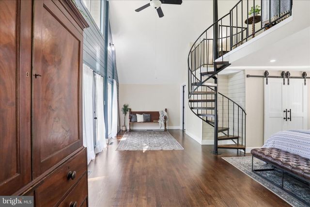 557 GOLDEN RUSSET DR, Linden, VA 22642