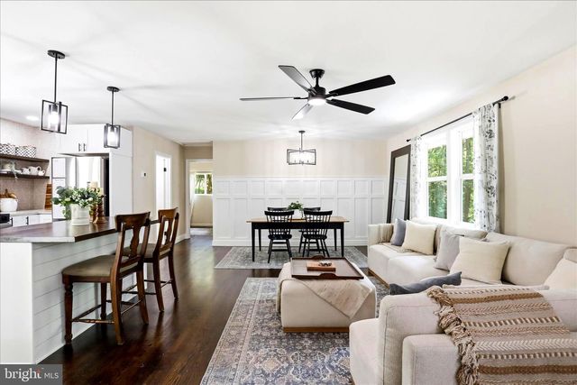 557 GOLDEN RUSSET DR, Linden, VA 22642