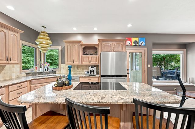 4664 Fox Moor Lane, Greenwood, IN 46143