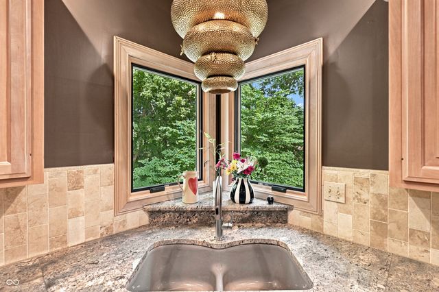 4664 Fox Moor Lane, Greenwood, IN 46143