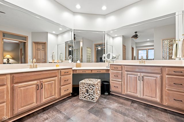 4664 Fox Moor Lane, Greenwood, IN 46143