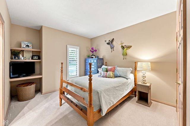 4664 Fox Moor Lane, Greenwood, IN 46143