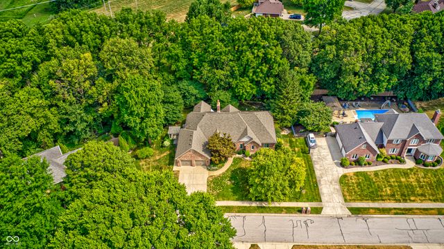 4664 Fox Moor Lane, Greenwood, IN 46143