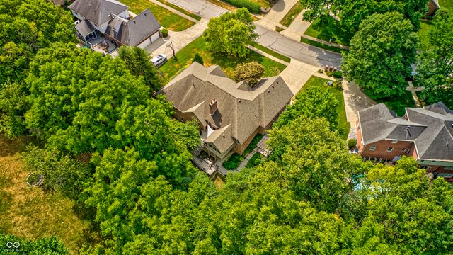 4664 Fox Moor Lane, Greenwood, IN 46143