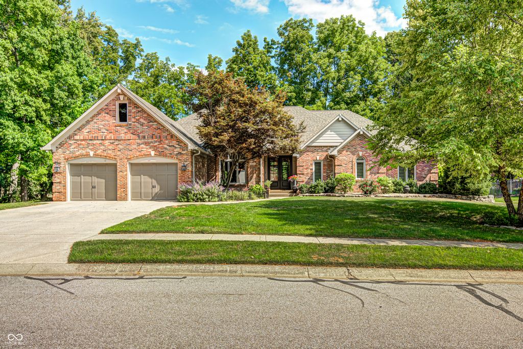 4664 Fox Moor Lane, Greenwood, IN 46143