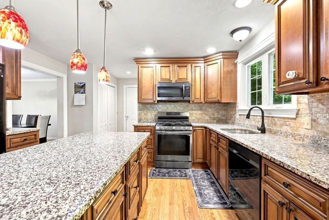 524 Lindsey St, Attleboro, MA 02703