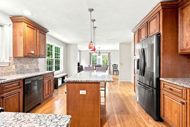 524 Lindsey St, Attleboro, MA 02703