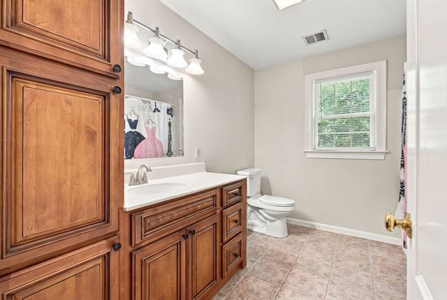 524 Lindsey St, Attleboro, MA 02703