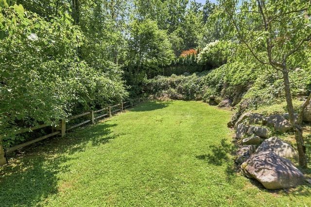524 Lindsey St, Attleboro, MA 02703