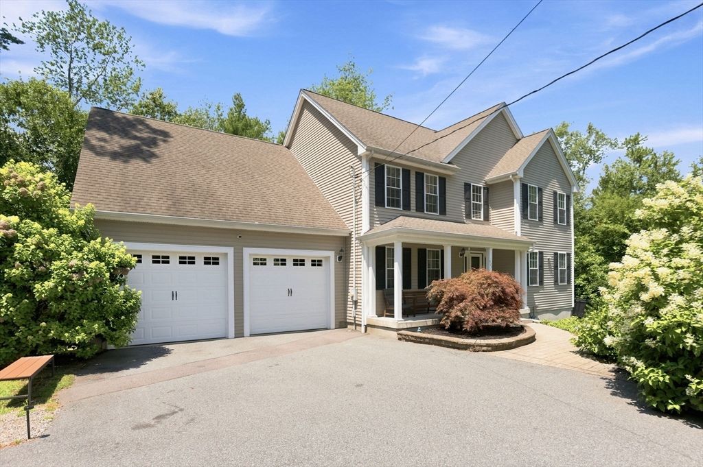 524 Lindsey St, Attleboro, MA 02703