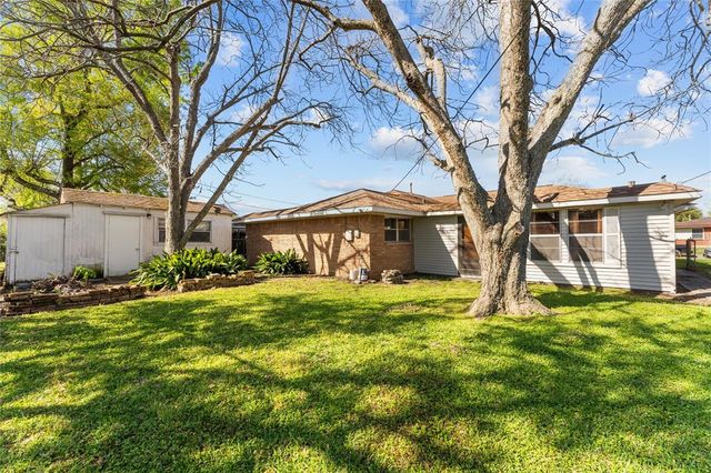1403 Marlock Lane, Pasadena, TX 77502