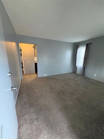 11099 Studebaker Avenue, Warren, MI 48089