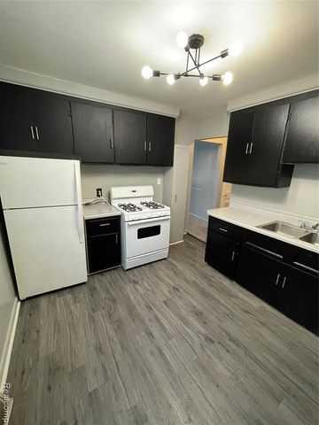 11099 Studebaker Avenue, Warren, MI 48089