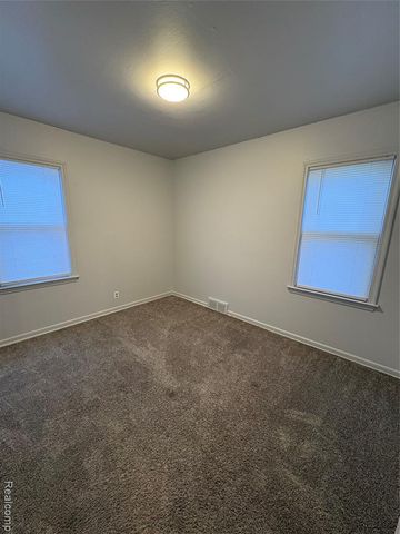 11099 Studebaker Avenue, Warren, MI 48089