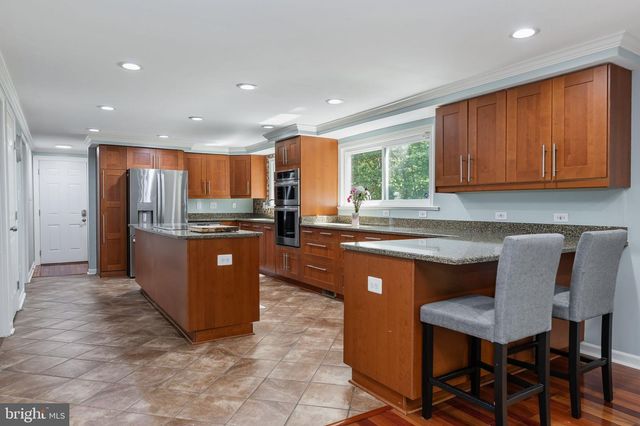 15919 FAIRWAY DR, Dumfries, VA 22025