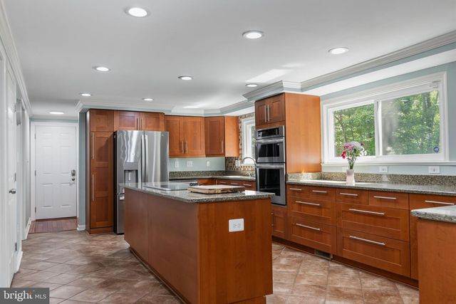 15919 FAIRWAY DR, Dumfries, VA 22025