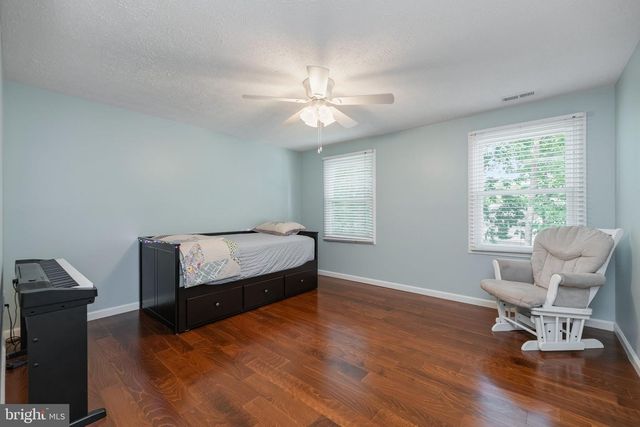 15919 FAIRWAY DR, Dumfries, VA 22025