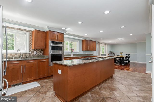 15919 FAIRWAY DR, Dumfries, VA 22025