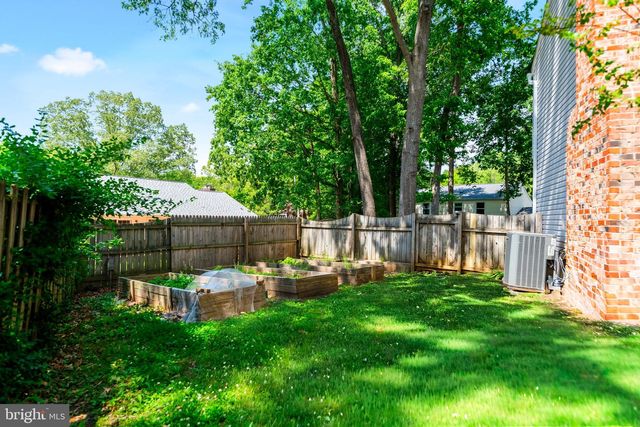 15919 FAIRWAY DR, Dumfries, VA 22025