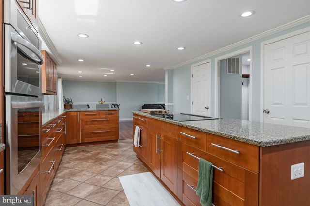 15919 FAIRWAY DR, Dumfries, VA 22025