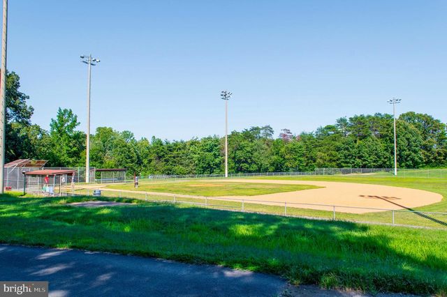 15919 FAIRWAY DR, Dumfries, VA 22025